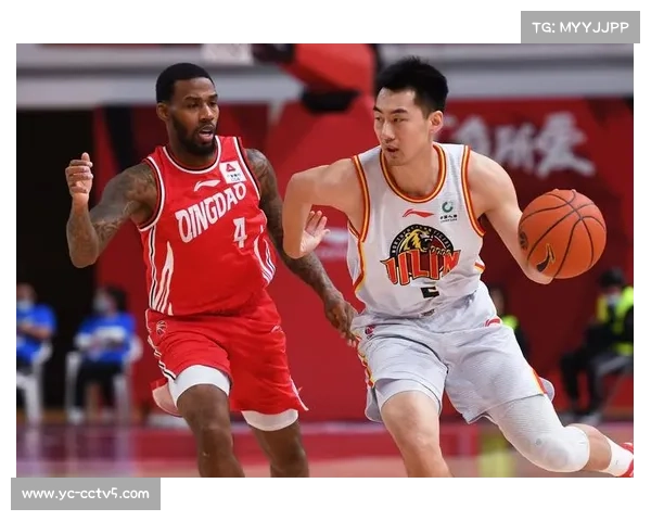 CBA国内球员交易市场活跃,休赛期完成交易48人次创近年新高 CBA国内球员交易市场活跃,休赛期完成交易48人次创近年新高